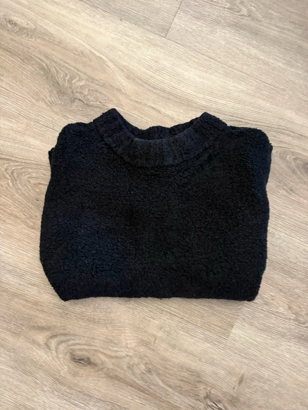 Old Navy Black Textured Crewneck Sweater